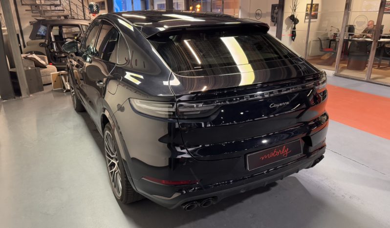 PORSCHE CAYENNE COUPE E-HYBRID 3.0 – V6 – 462 CH plein