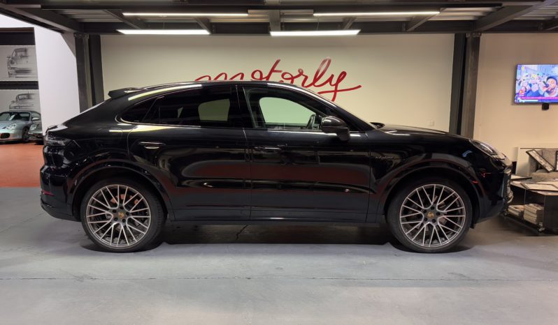 PORSCHE CAYENNE COUPE E-HYBRID 3.0 – V6 – 462 CH plein