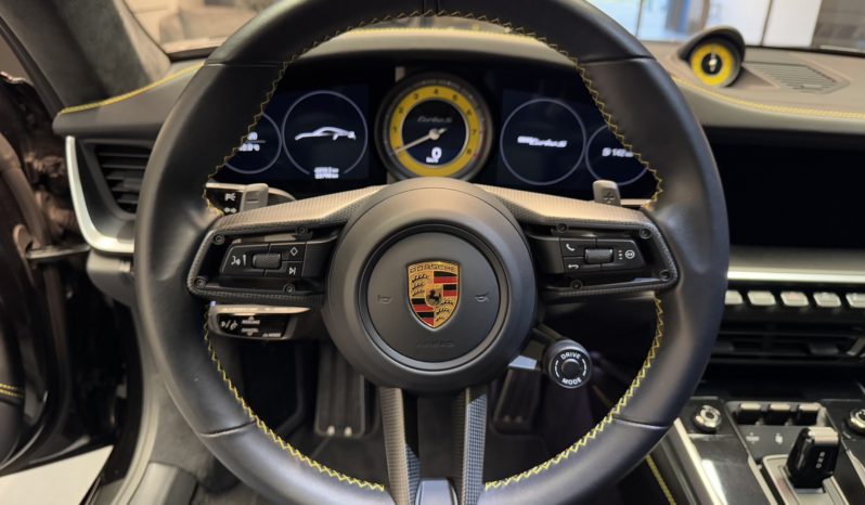 PORSCHE 911 (992) TURBO S – PDK – 3.7 – 650CH plein